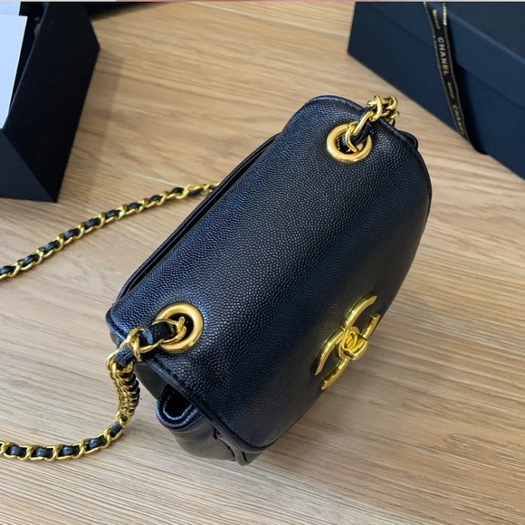 New in box CHANEL MAKEUP Black 2 Way Bag or Backpack - Picture 6 of 12